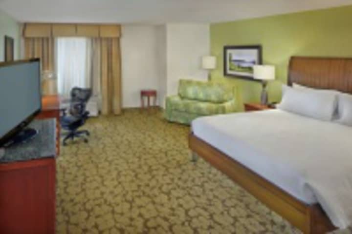 Room 222 of 360