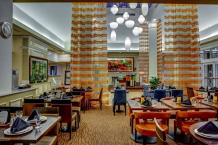 Dining 154 of 360