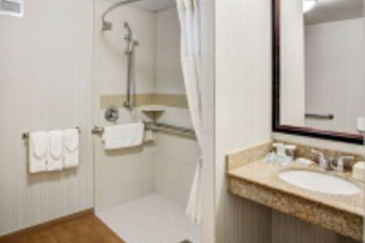 Room 341 of 360