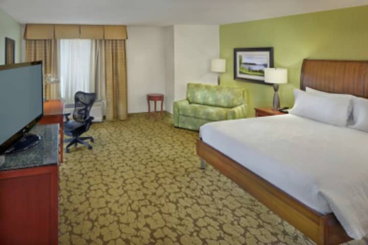 Room 227 of 360