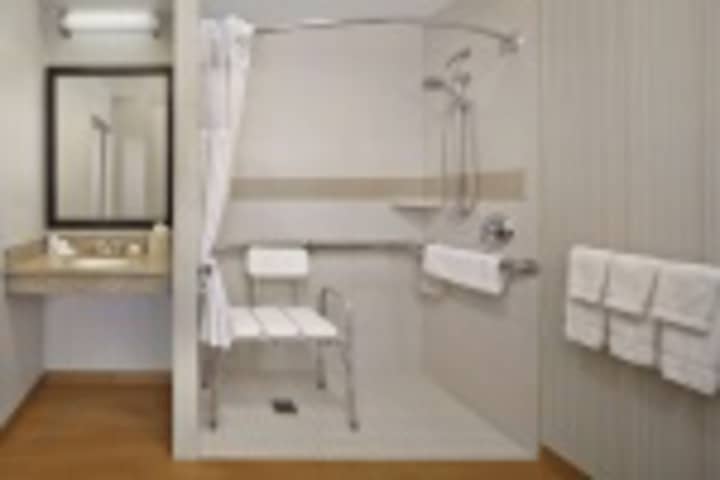 Room 352 of 360