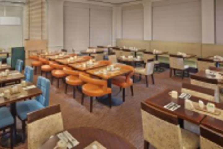 Dining 126 of 360