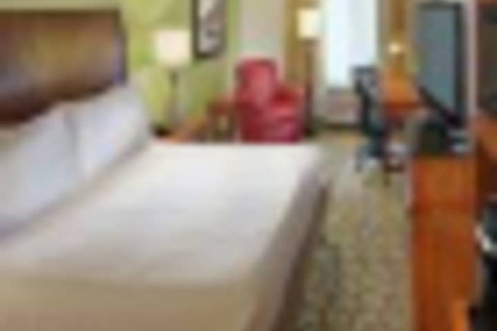 Room 231 of 360