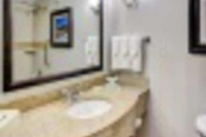 Room 207 of 360