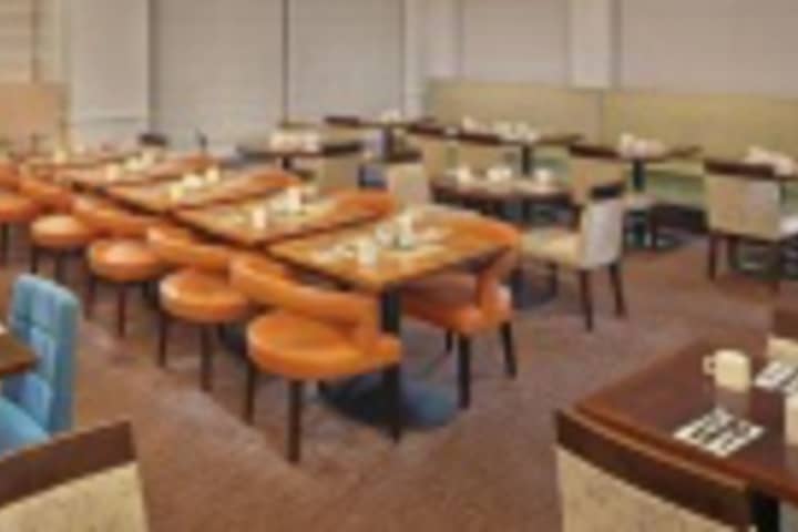 Dining 102 of 360