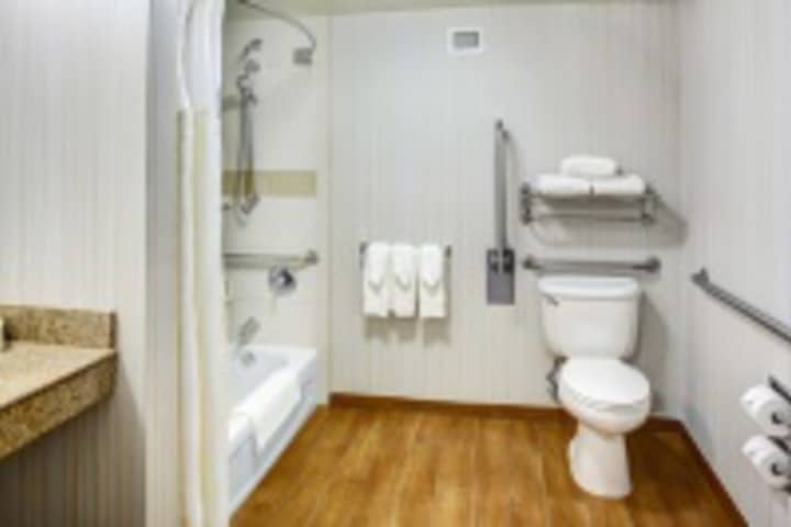 Room 270 of 360